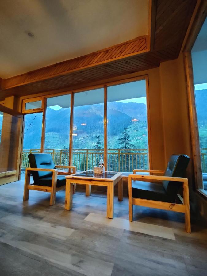 The Woodpecker Inn & Cafe, Jibhi Dış mekan fotoğraf